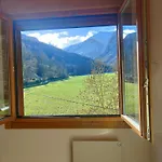 Ventana Al Paraíso Del Oso - Somiedo. Window To Bear Paradise - Somiedo