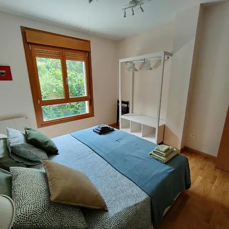 Ventana Al Paraíso Del Oso - Somiedo. Window To Bear Paradise - Somiedo Apartamento Pola de Somiedo