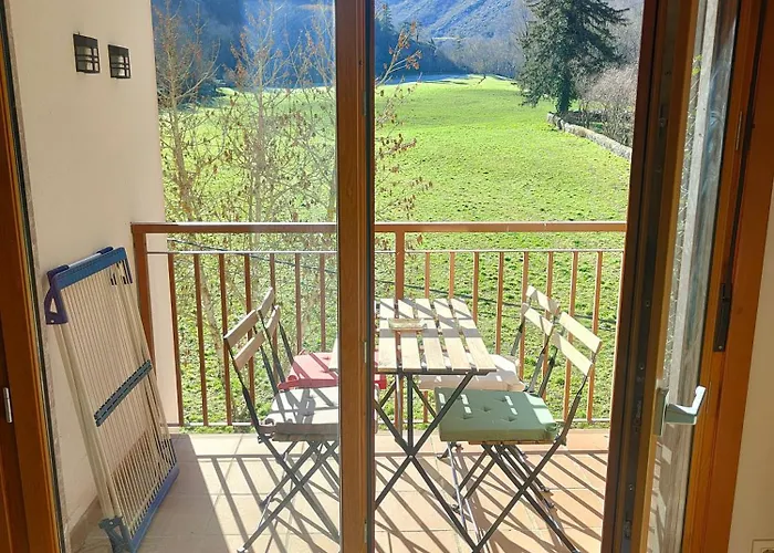 Ventana Al Paraíso Del Oso - Somiedo. Window To Bear Paradise - Somiedo Apartamento Pola de Somiedo